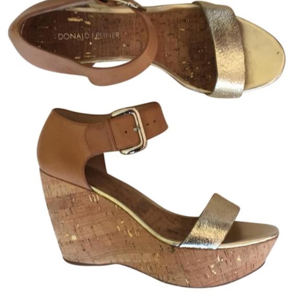 Donald J Pliner size 8 gold cork wedges